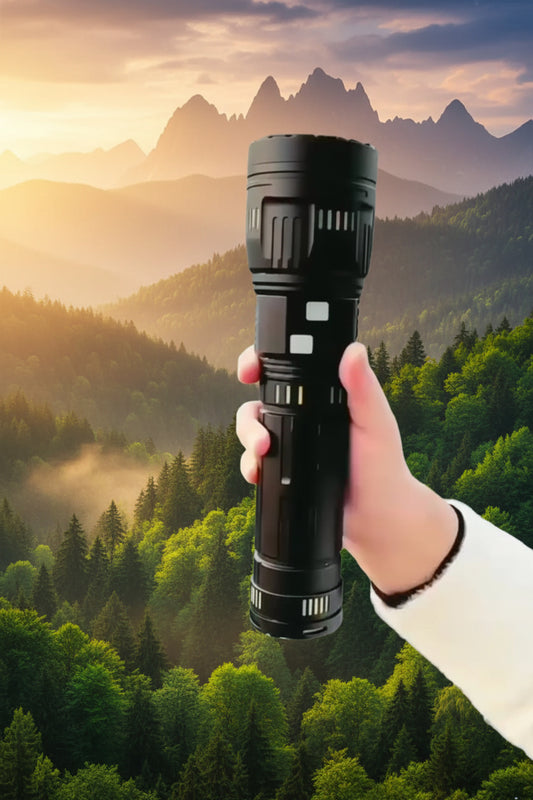 Rechargeable LED flash light